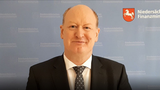 Reinhold Hilbers, Vorsitzender der Tarifkommission der Länder