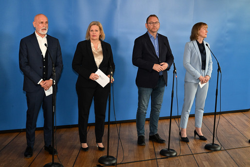 Pressekonferenz zum Tarifabschluss für den öffentlichen Dienst von Bund und Kommunen