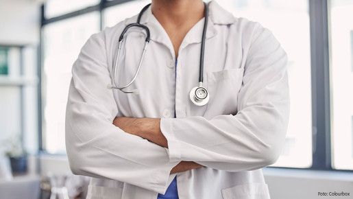 healthcare, arms, crossed, medical, man, hands, doctor, hospital, professional, wellness, hand, health, care, surgery, leader, medicine, arm, arms crossed, consulting, leadership, clinic, profession, innovation, trust, expert, medic, consult, people, work, healthy, worker, science, job, support, collaboration, lab, help, doctors, insurance, uniform, confidence, career, research, consultant, stethoscope, check, coat, surgeon, results, checkup