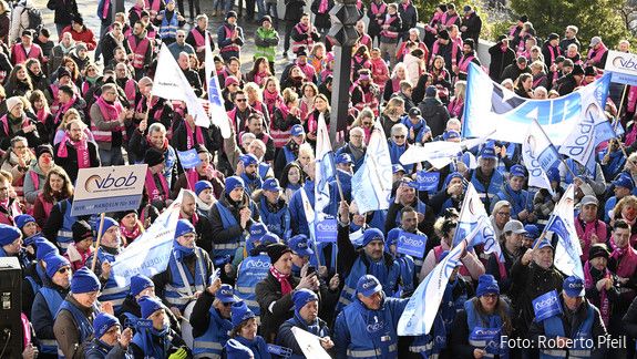 Bild von oben auf die demonstrierende Menge