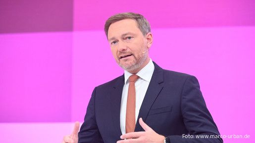 Bundesfinanzminister Christian Lindner bei der dbb Jahrestagung 2022